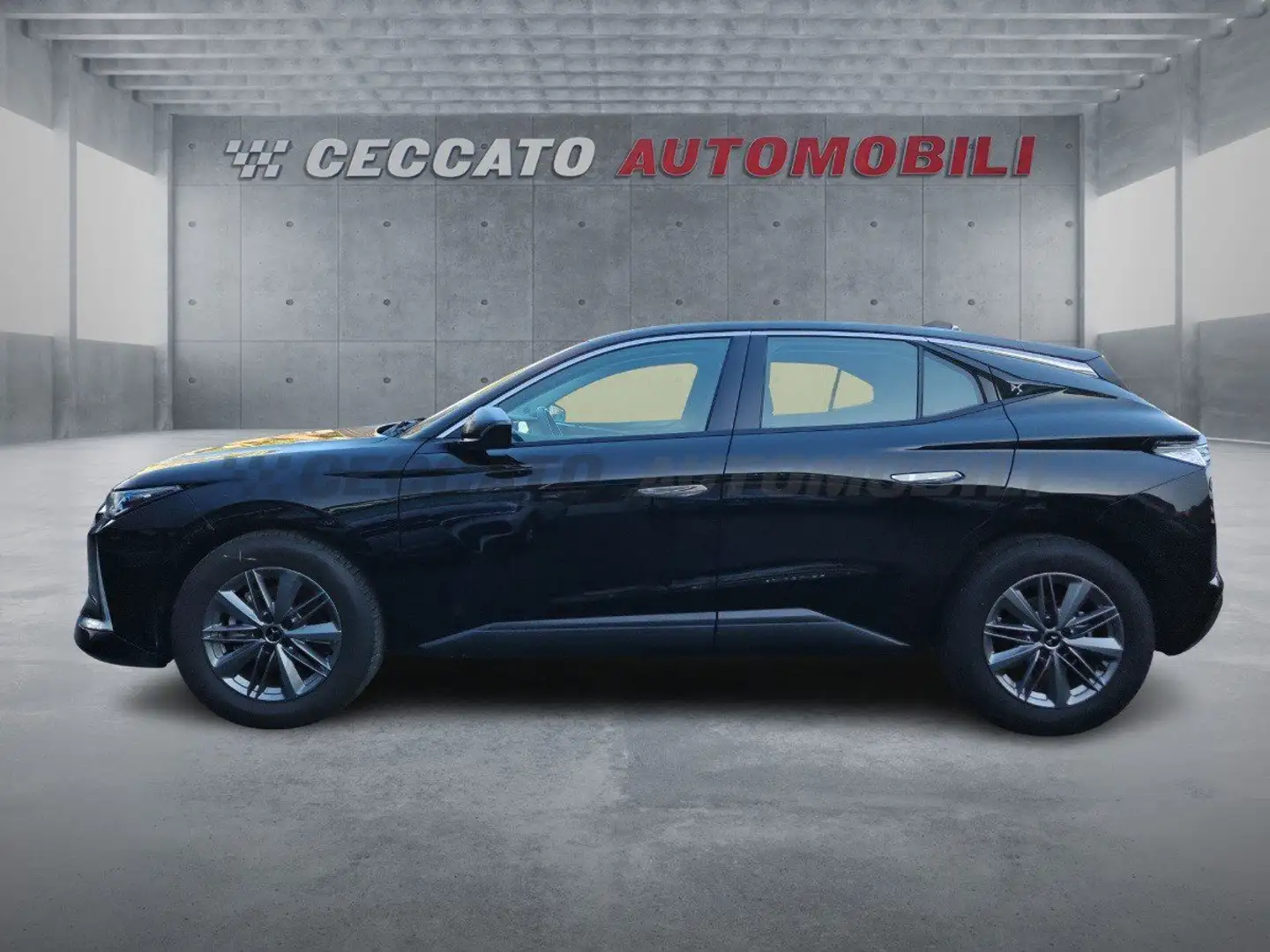 DS Automobiles DS 4 II 2021 1.5 bluehdi Business 130cv auto Nero - 2