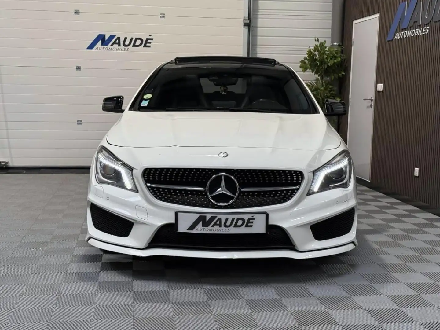 Mercedes-Benz CLA 220 220 d 7G-DC Fascination Pack AMG Blanco - 2
