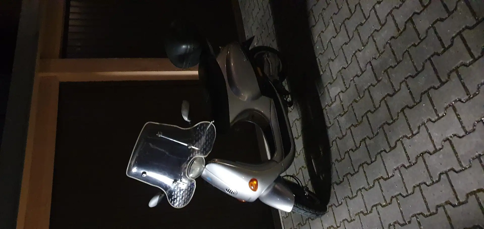 Vespa ET 4 Argent - 2