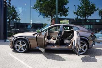6.5 V12 EXPORT PRICE / Carbon / Massage / 8 D.Km