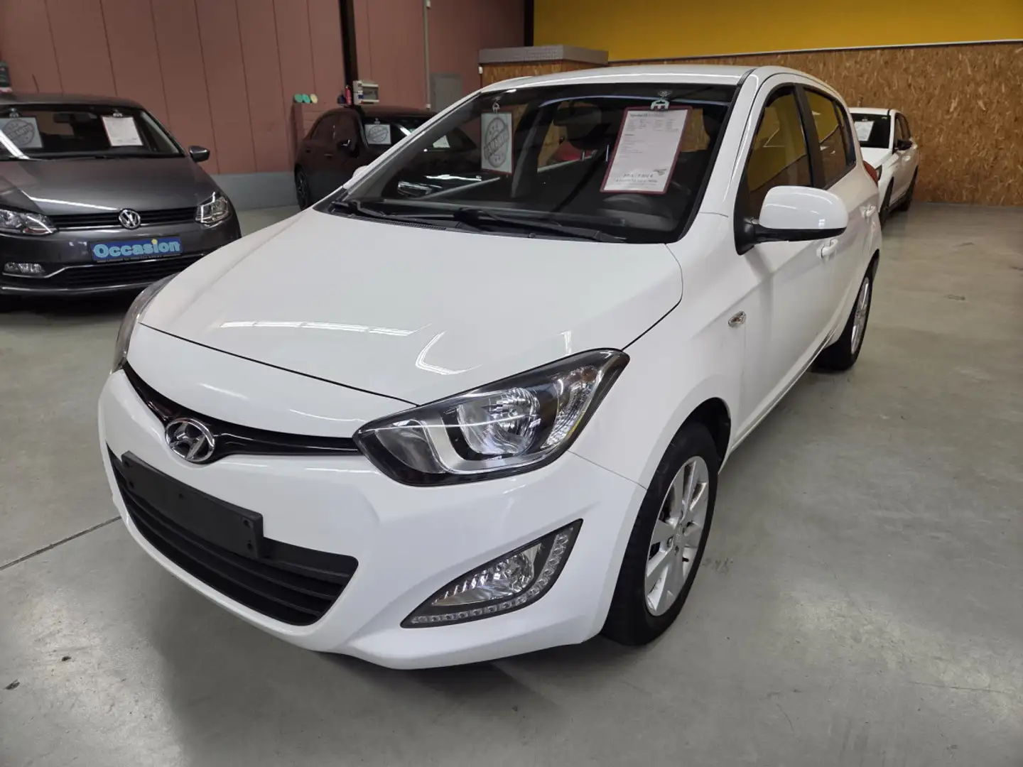 Hyundai i20 ESSENCE Blanco - 1