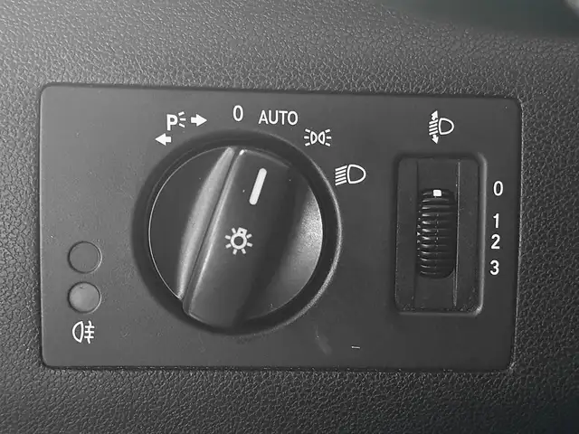 Mercedes-Benz B-Class view 13