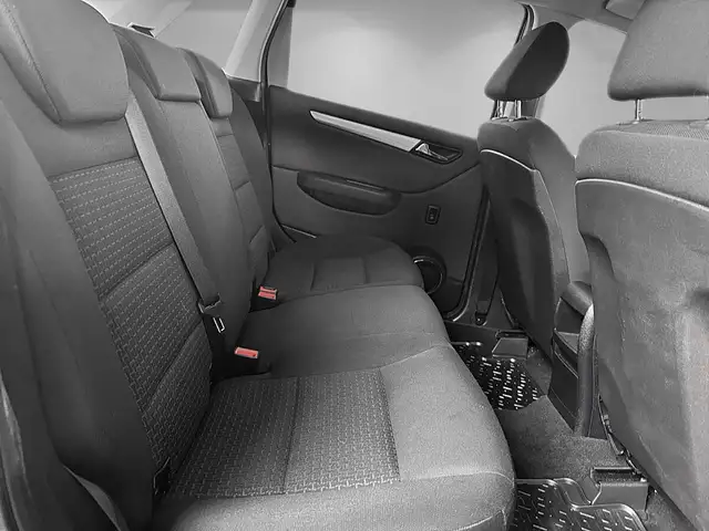 Mercedes-Benz B-Class view 11