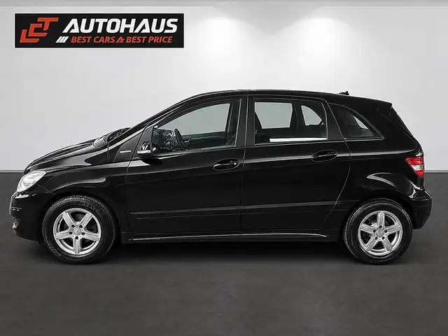 Mercedes-Benz B-Class view 2