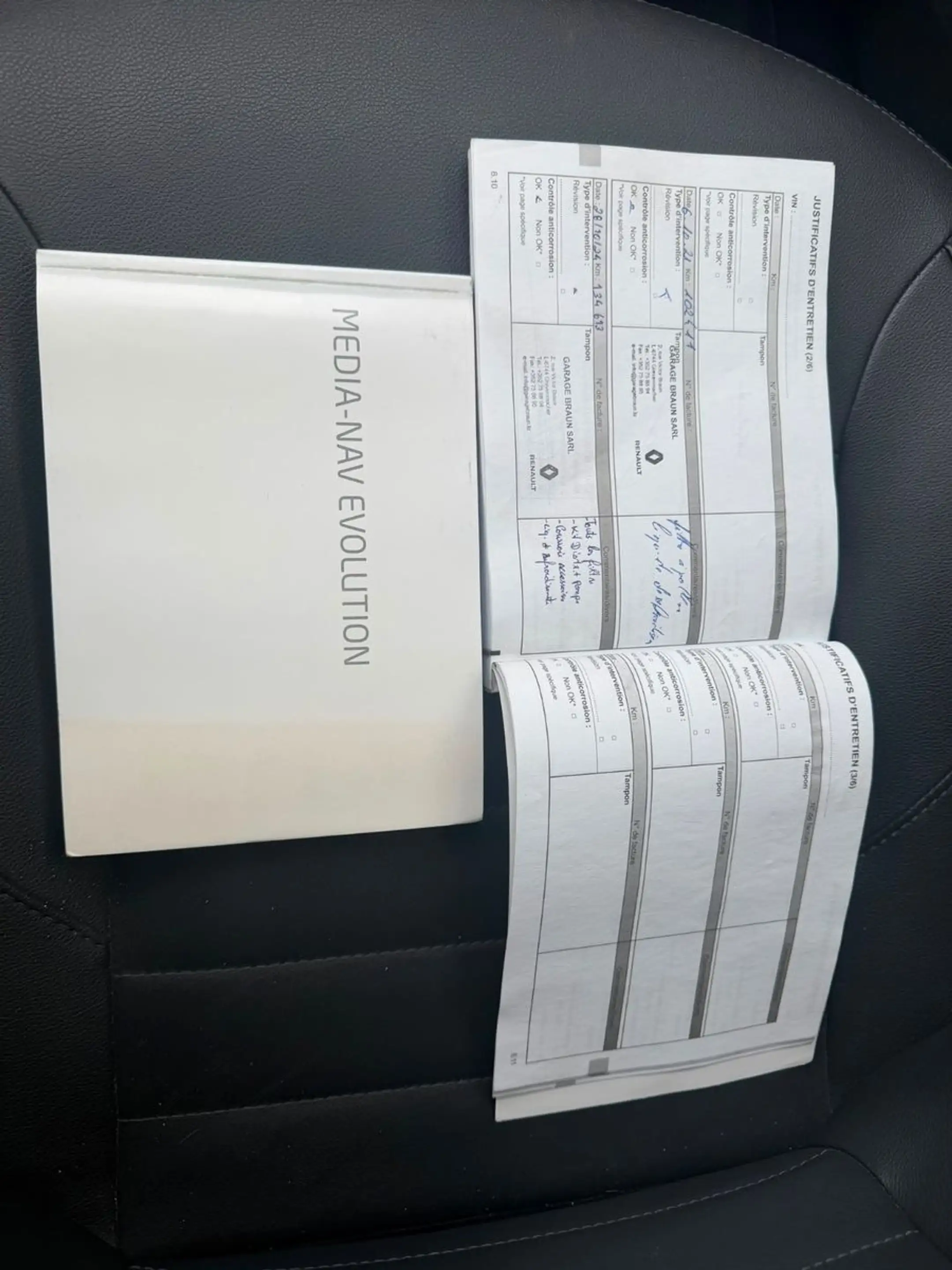 Dacia Duster I Laureate 4x2 — photo 15