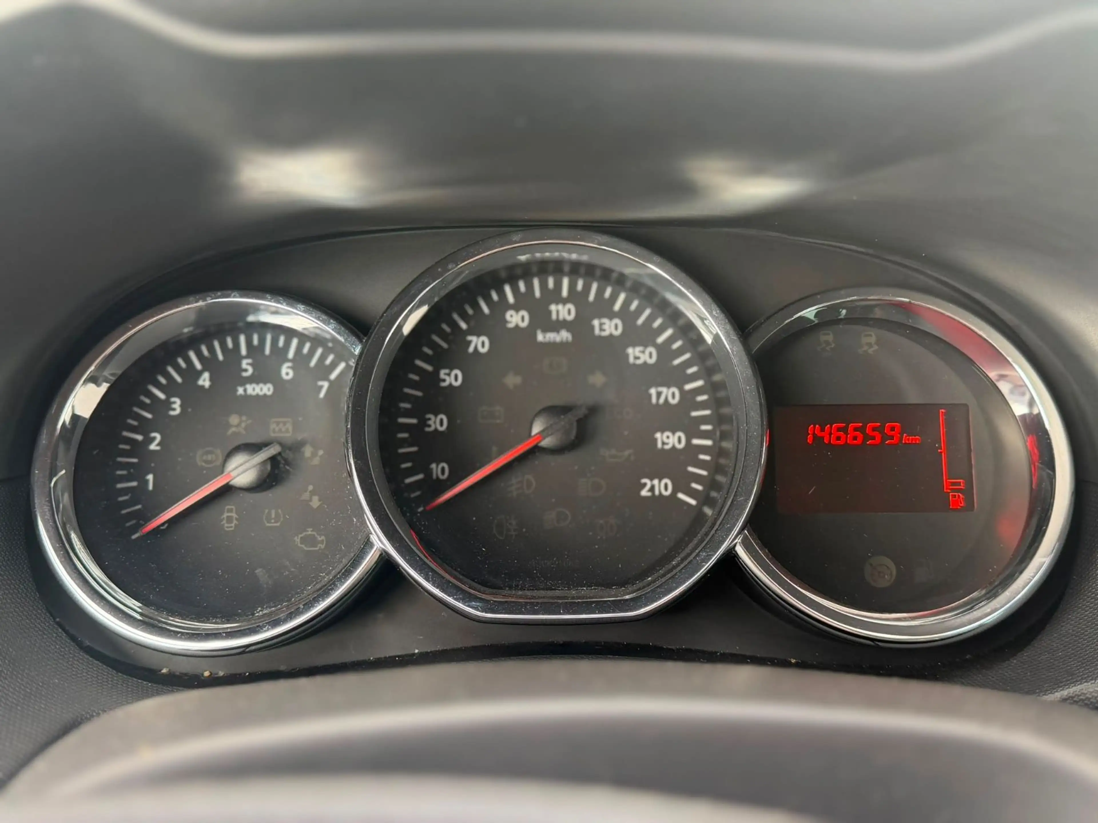 Dacia Duster I Laureate 4x2 — photo 13