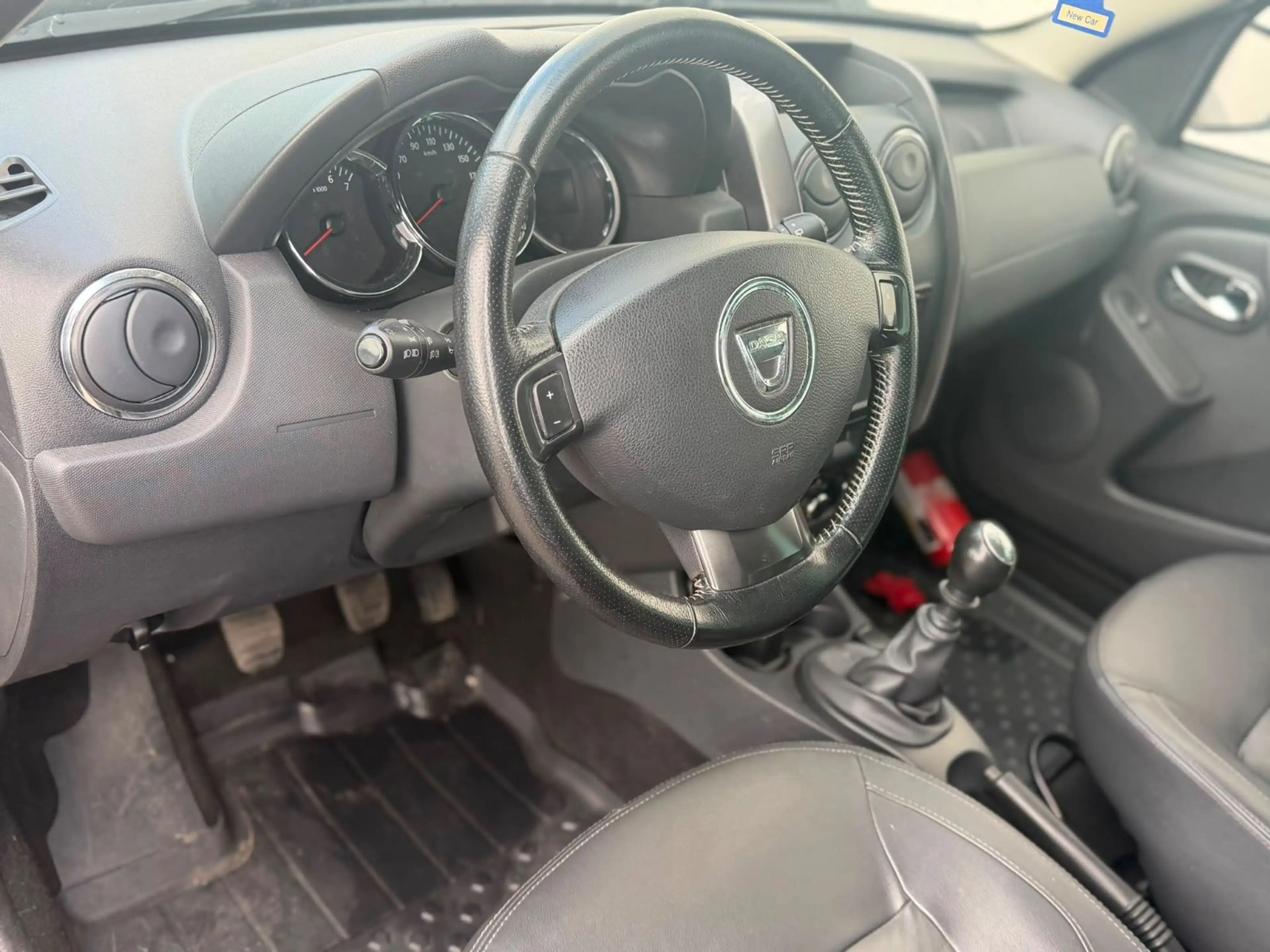 Dacia Duster I Laureate 4x2 — photo 11