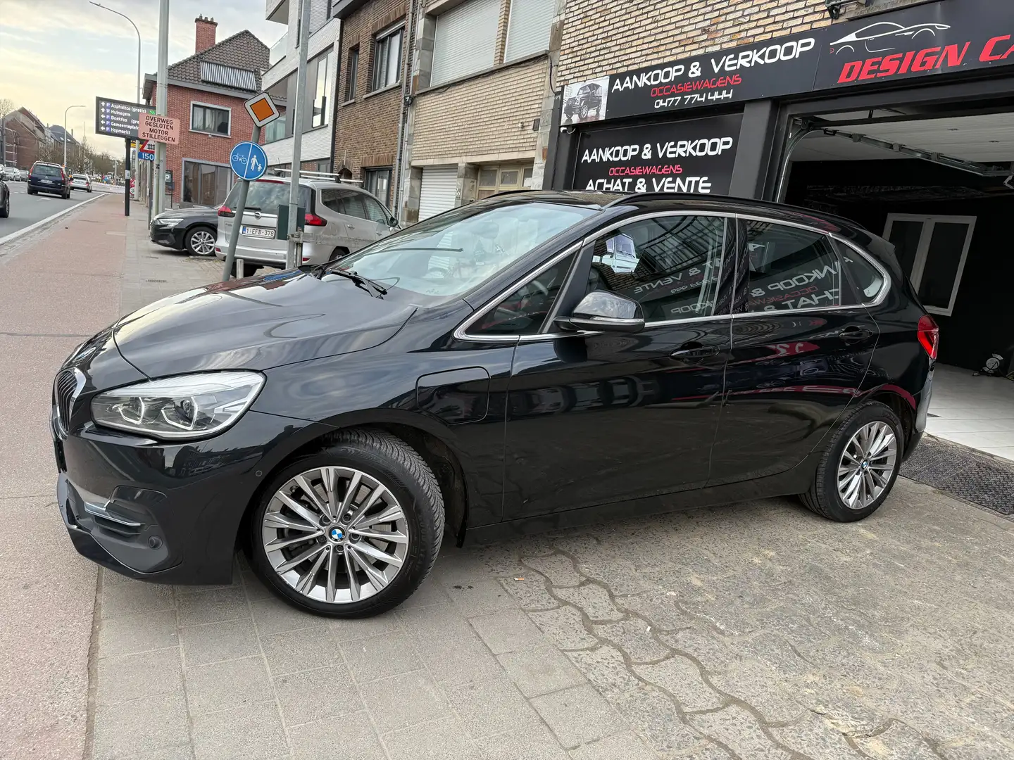 BMW 225 Active Tourer Serie Luxury 225xeA PHEV Full 14463 Noir - 1