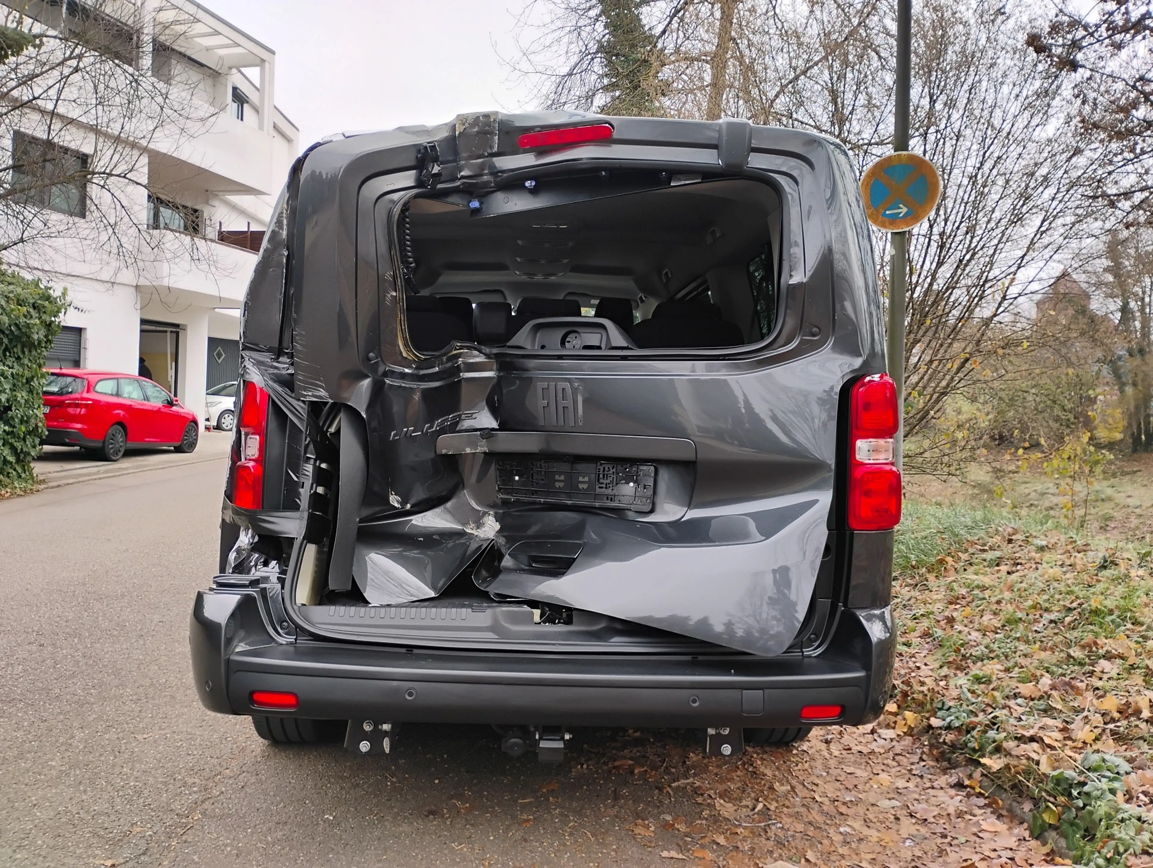 Fiat Ulysse 180 BlueHDi L3 — photo 4