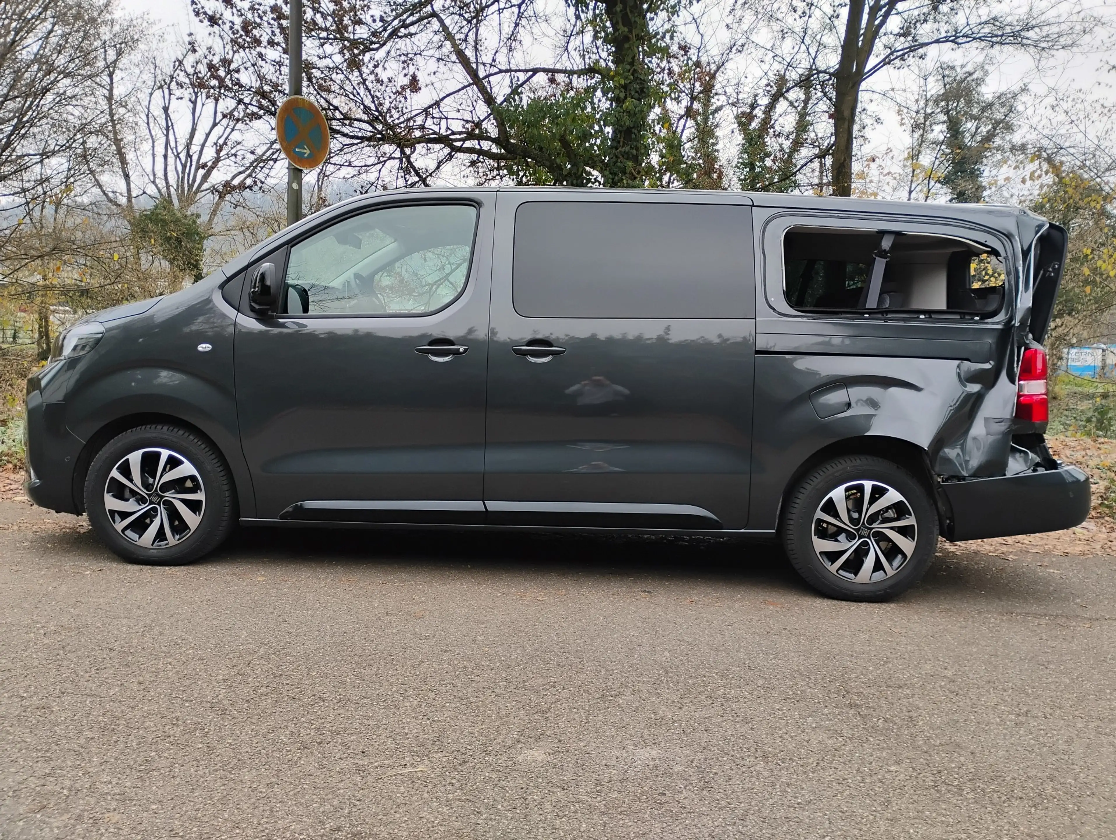 Fiat Ulysse 180 BlueHDi L3 — photo 3