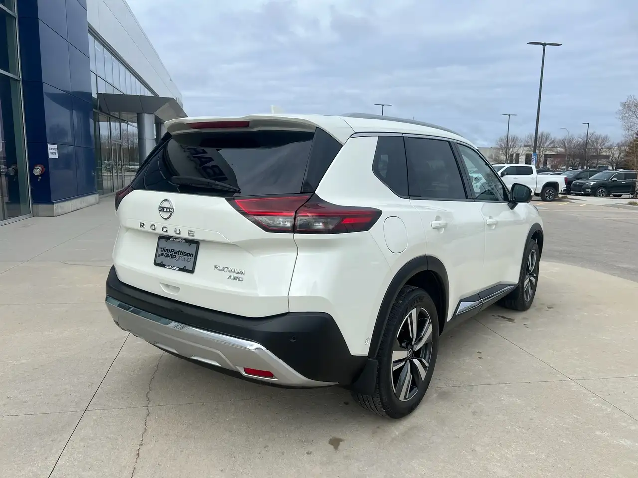 Nissan Rogue снимка Nissan Rogue