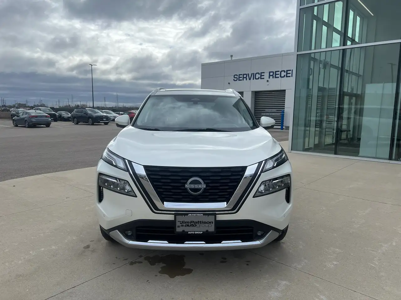 Nissan Rogue снимка Nissan Rogue
