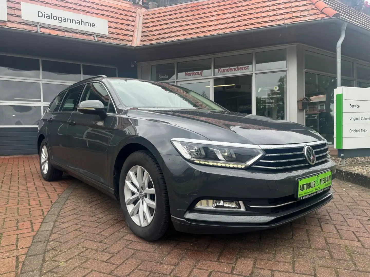 Volkswagen Passat Variant Comfortline 2,0 TDI DSG /ACC/Navi Gris - 2