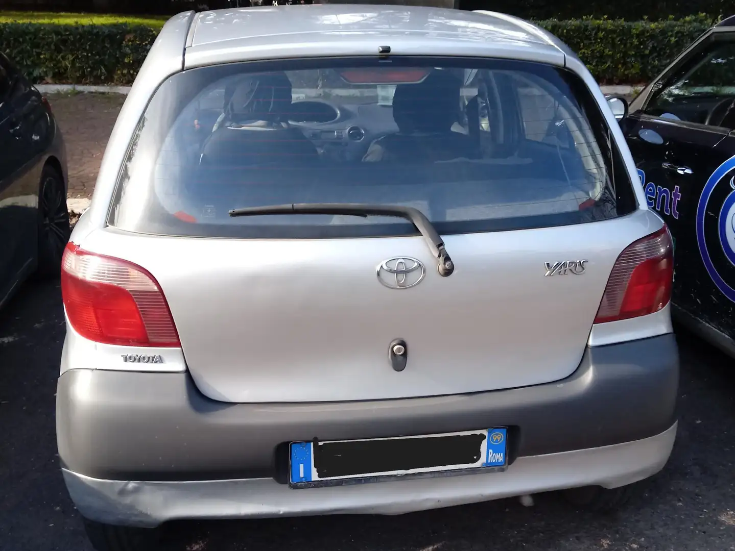 Toyota Yaris Yaris I 1999 5p 1.0 Sol Gri - 2
