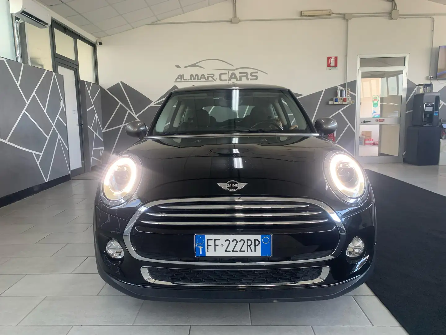 MINI Cooper D Mini IV F55-F56 2014 1.5 Seven 3p auto Nero - 2