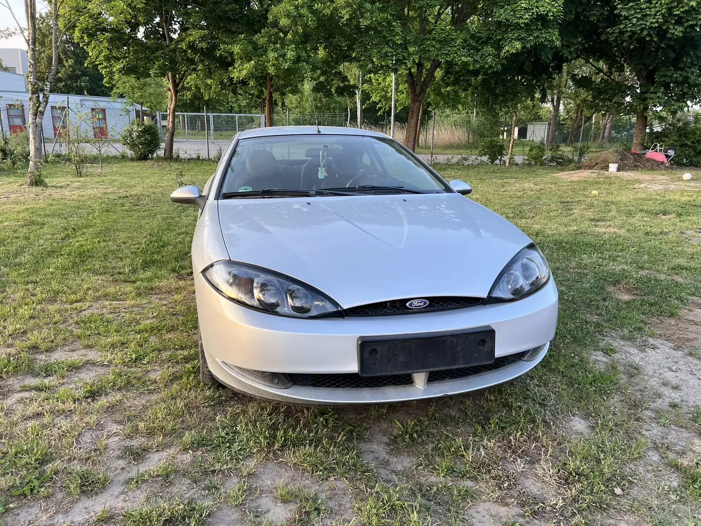 Ford Cougar Coupe V6 Silber - 1