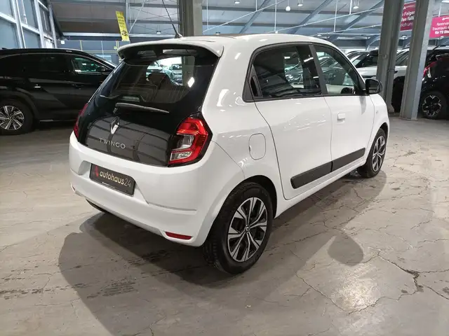 Renault Twingo view 5