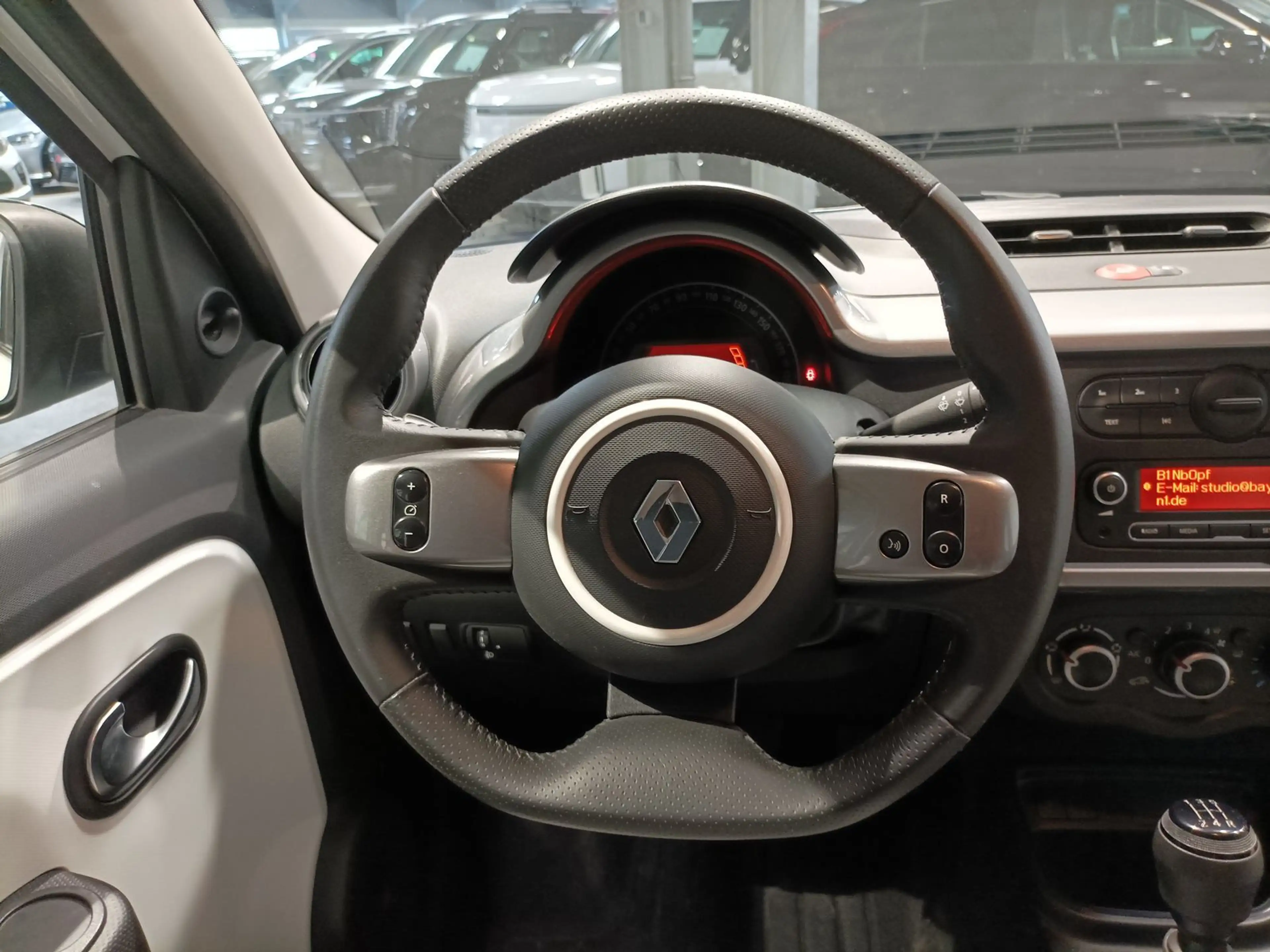 Renault Twingo 1.0 SCe 65 Zen Faltdach|Klima|Tempomat — photo 10