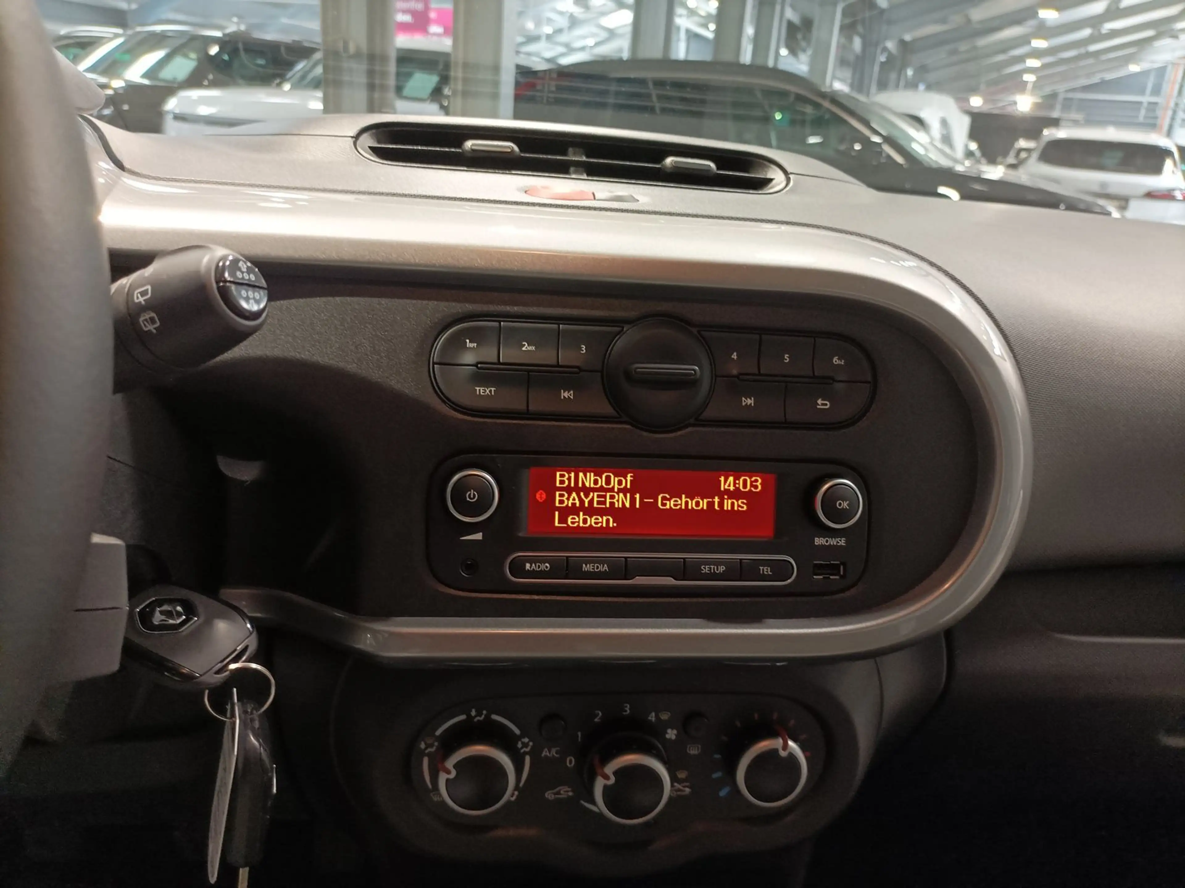 Renault Twingo 1.0 SCe 65 Zen Faltdach|Klima|Tempomat — photo 12