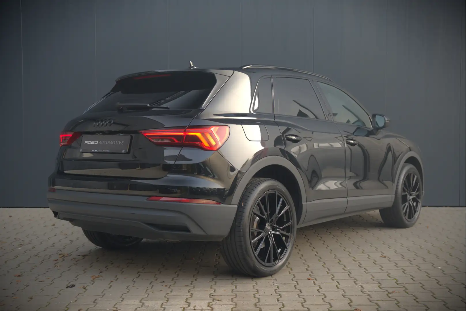Audi Q3 45 TFSI e Advanced edition | Navigatie | Keyless | Noir - 2