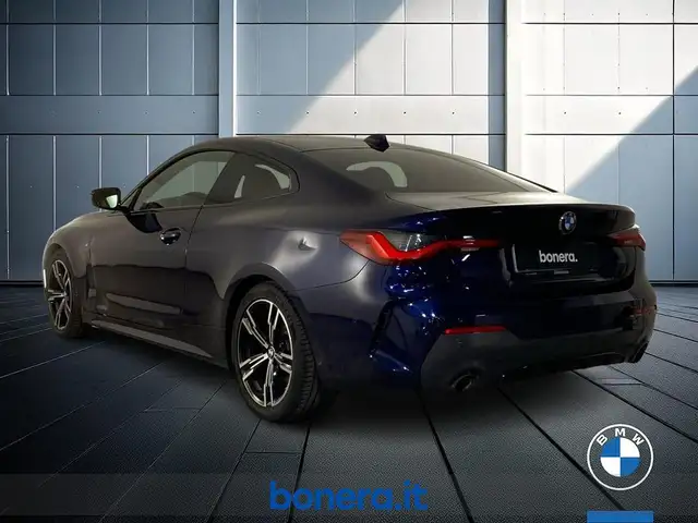 BMW 4 Series view 8