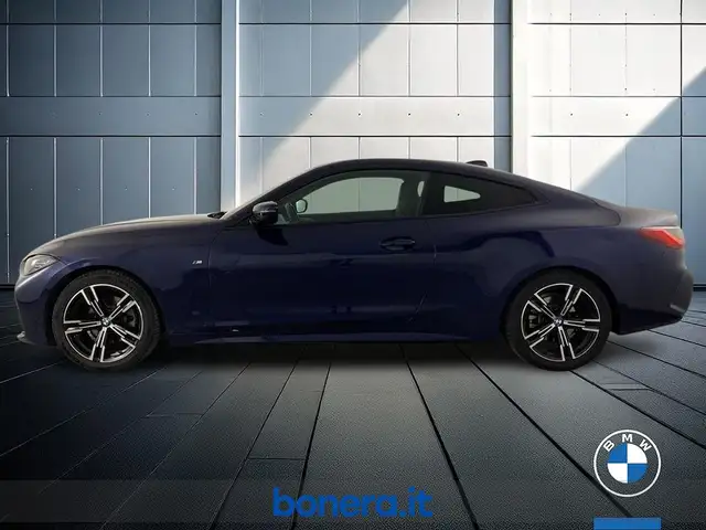 BMW 4 Series view 9