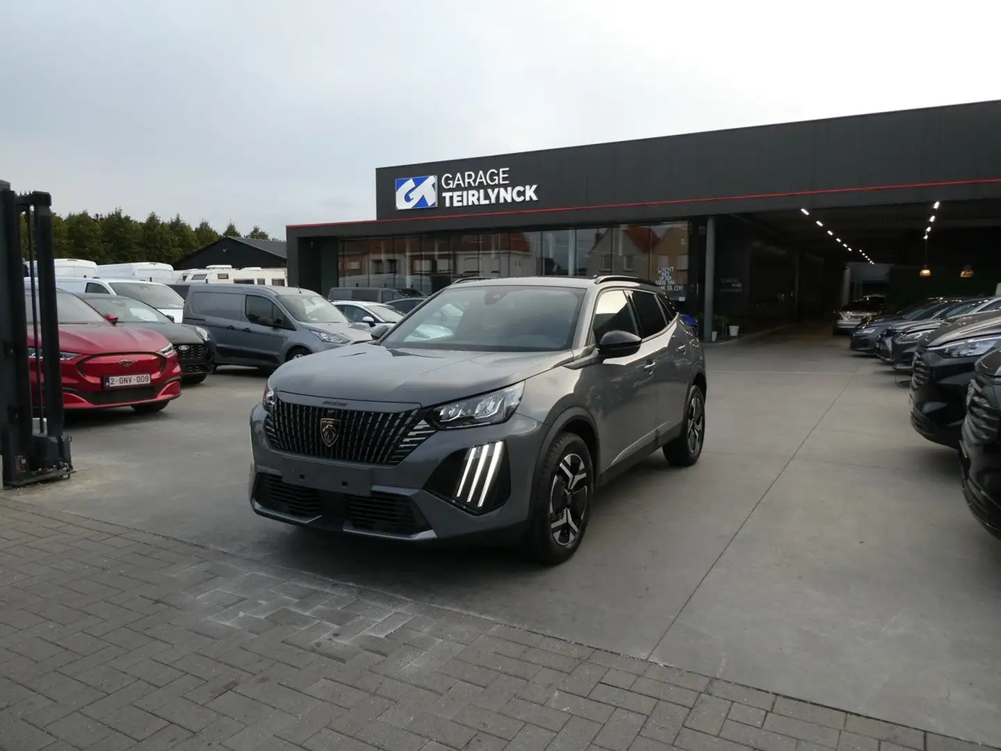 Peugeot 2008 1.2 i 100pk Allure 360° Camera BLIS ACC (35088) Gris - 1