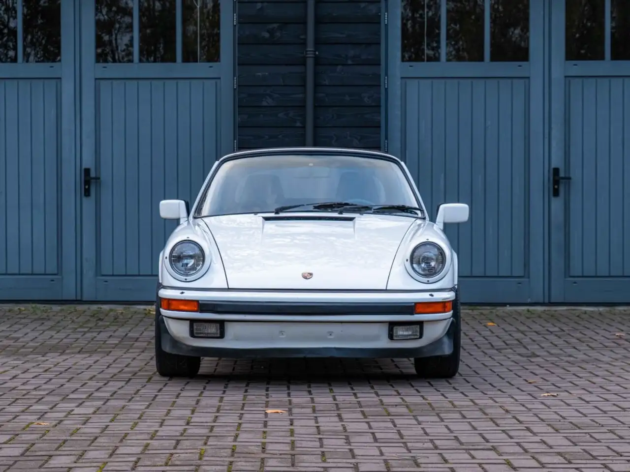 Porsche 911 3.2 Carrera cabrio, foto 9
