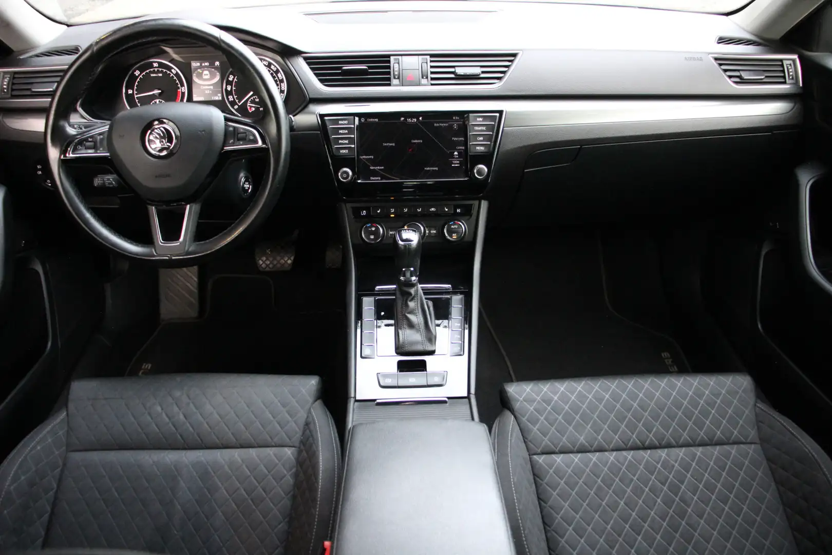 Skoda Superb Combi 1.6 TDI Style Business | Automaat | Navi | C crna - 2