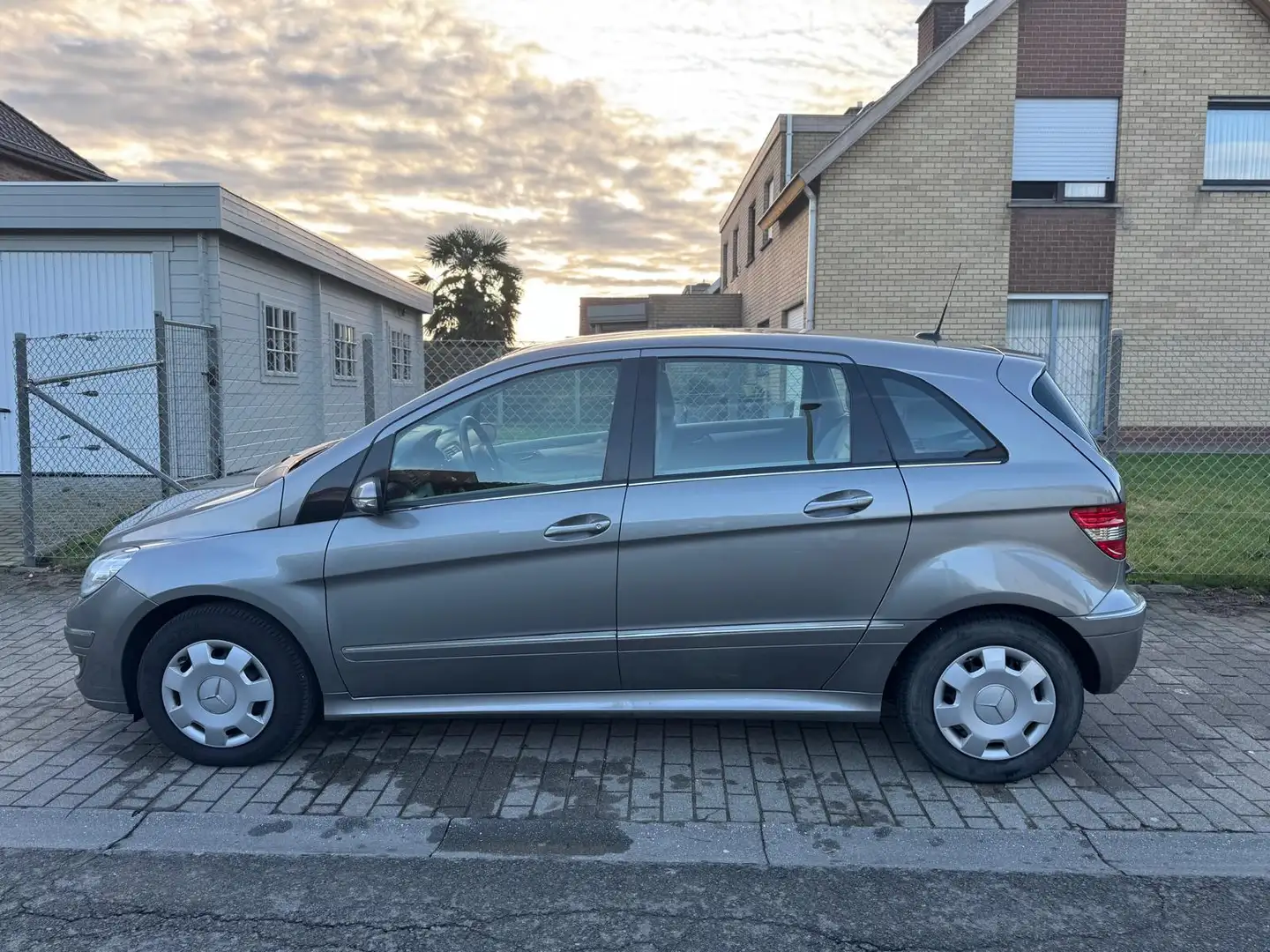 Mercedes-Benz B 150 B 150 - 1