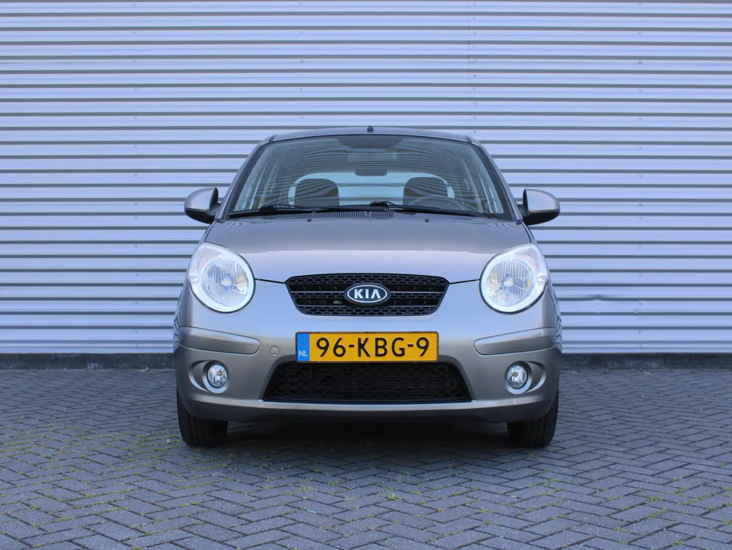 Kia Picanto 1.0 Fifteen | Airco | Lage kilometerstand | Dealer Gris - 2