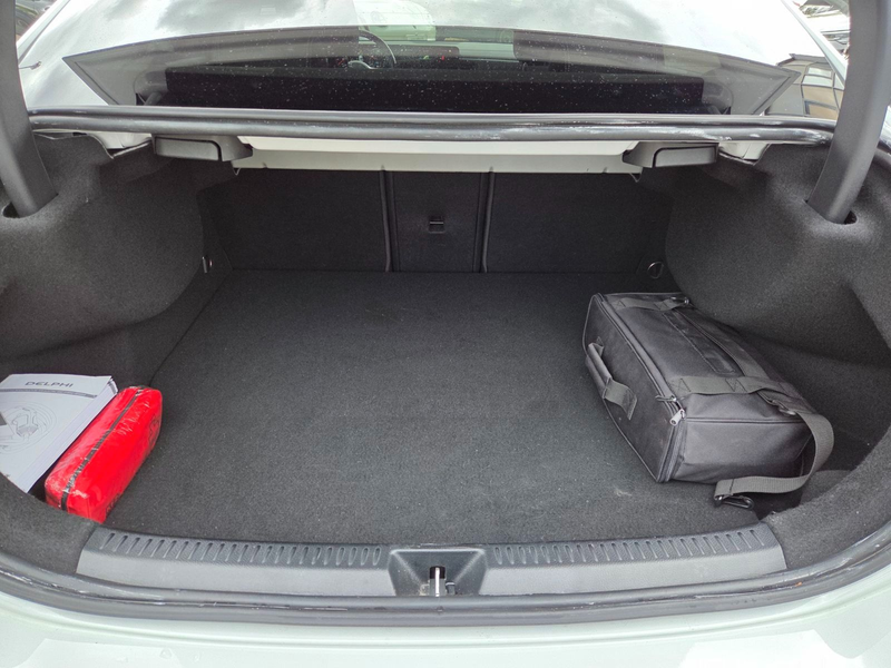 Mercedes-Benz A 250 e PHEV Limousine 8G-DCT AMG-Line — photo 15
