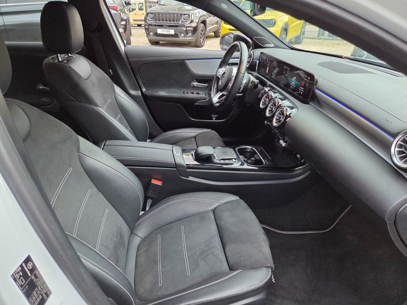 Mercedes-Benz A 250 e PHEV Limousine 8G-DCT AMG-Line — photo 11