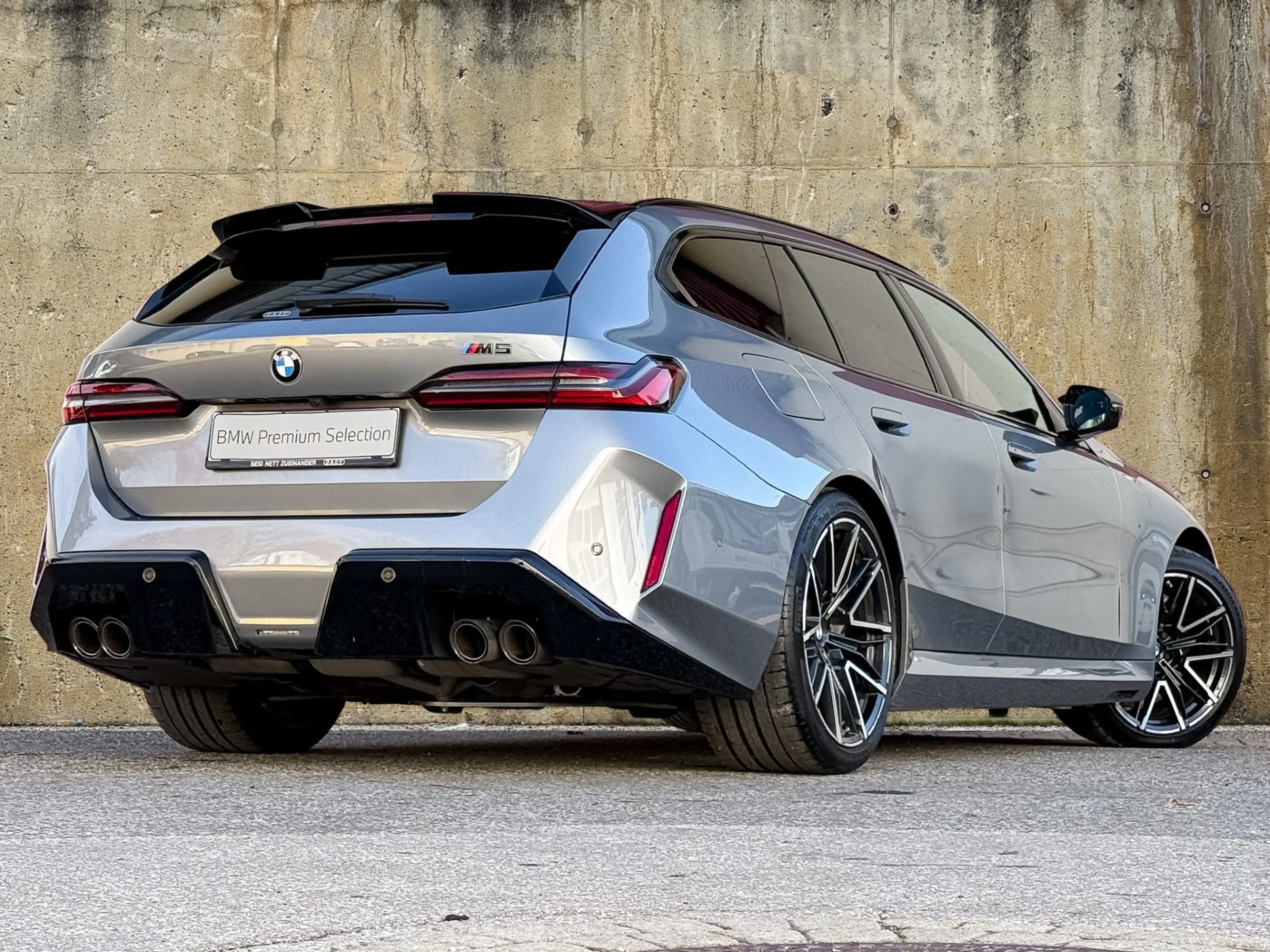 BMW M5 — photo 4