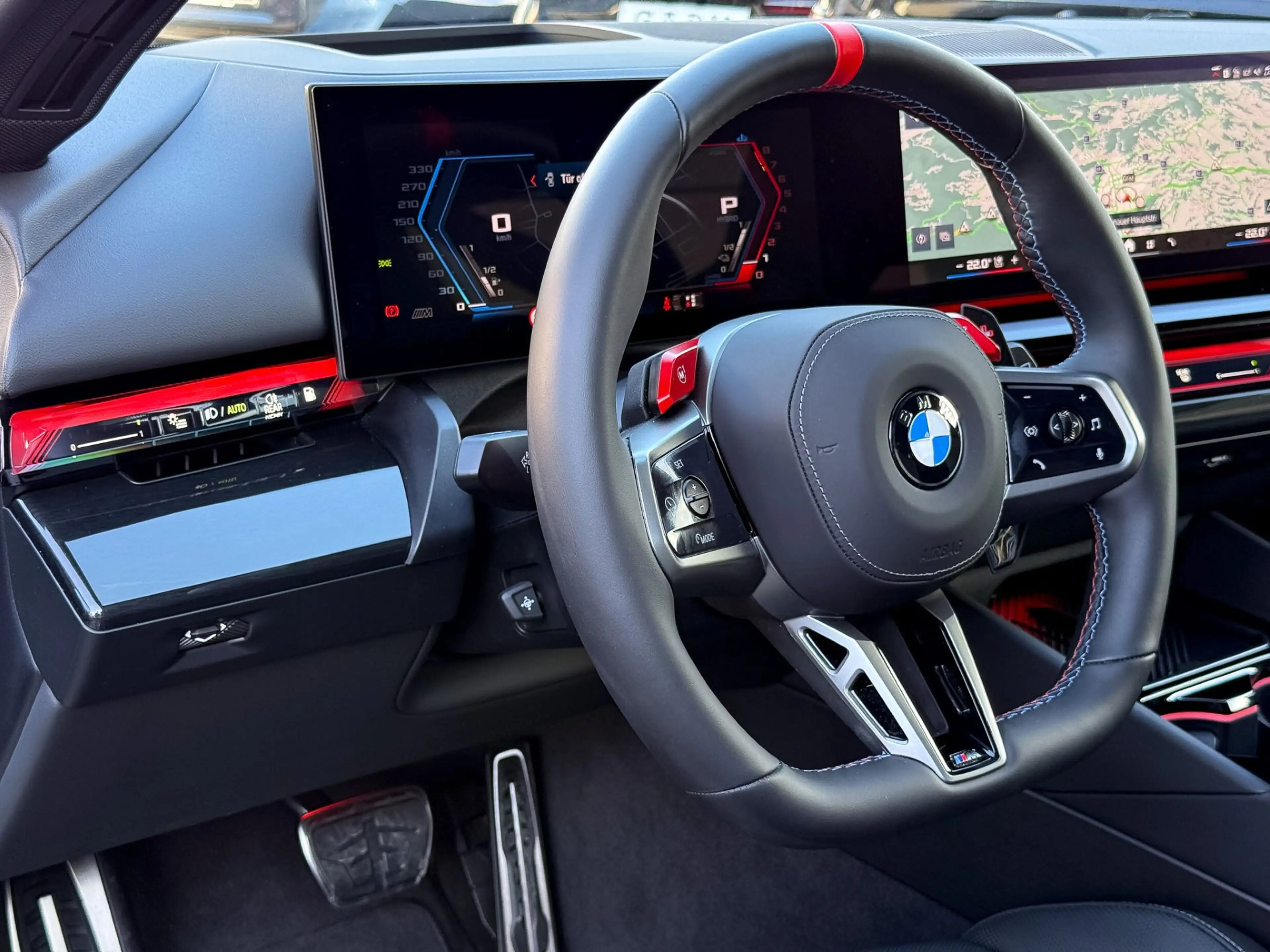 BMW M5 — photo 9