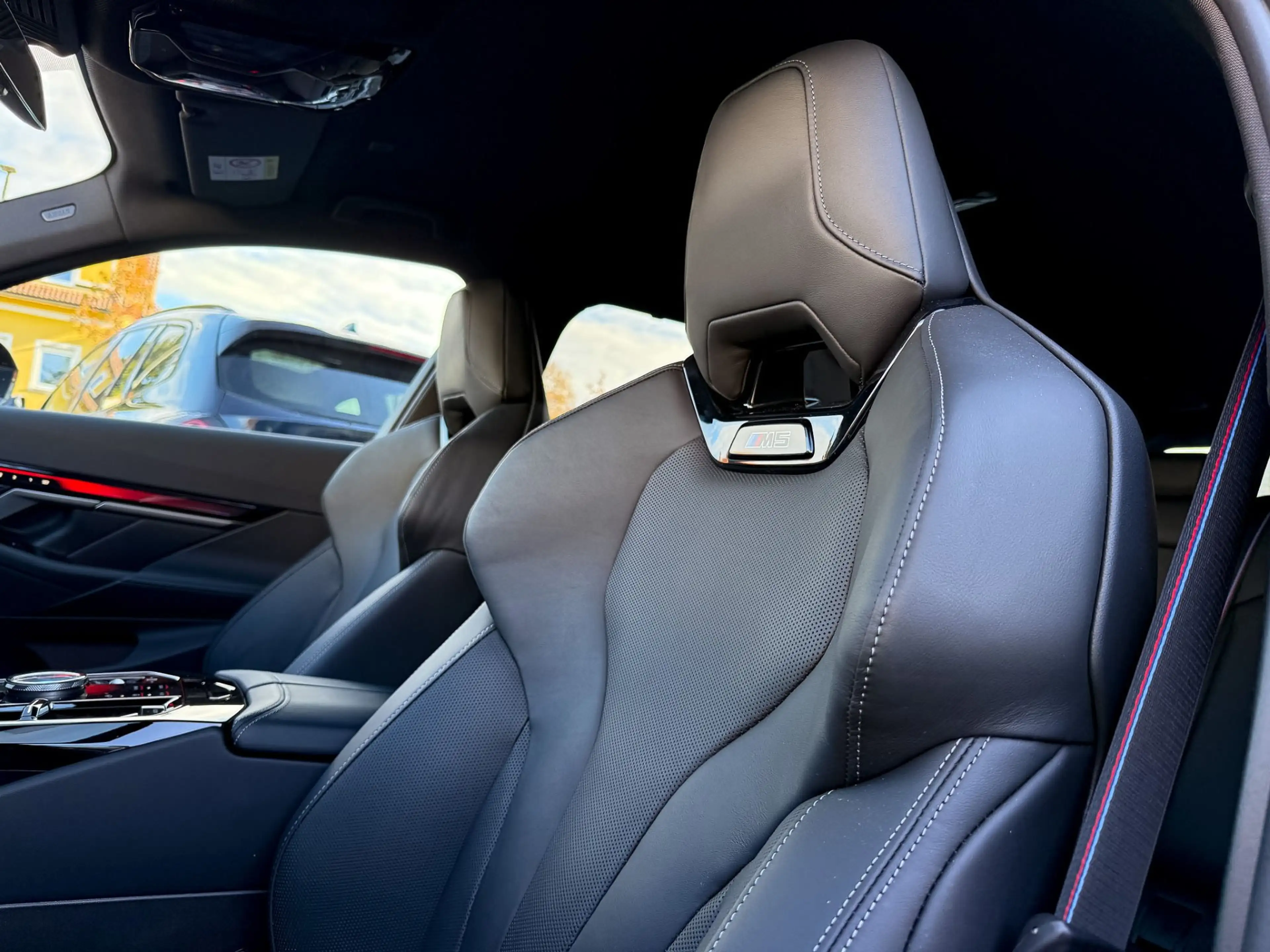 BMW M5 — photo 14