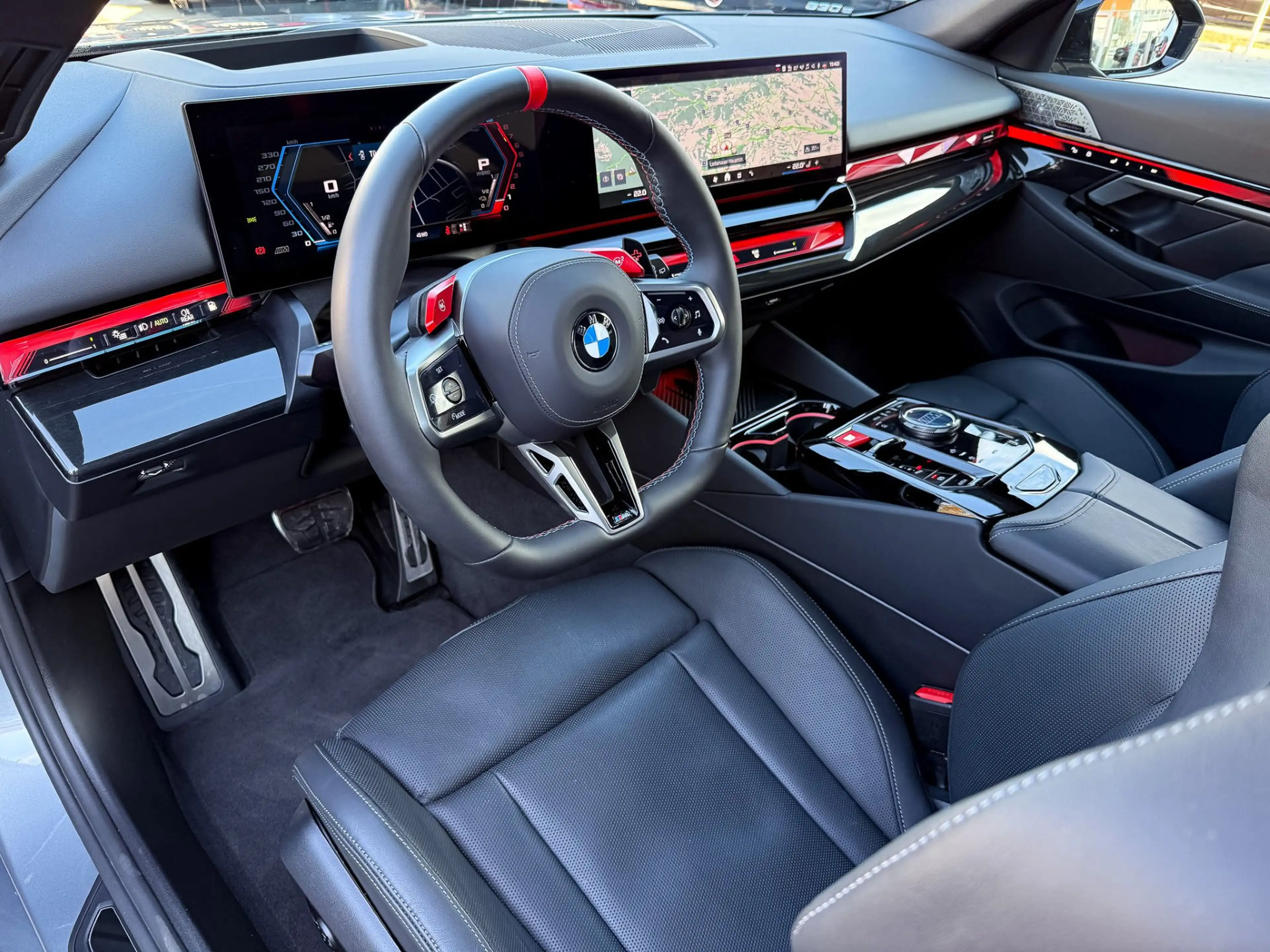 BMW M5 — photo 8