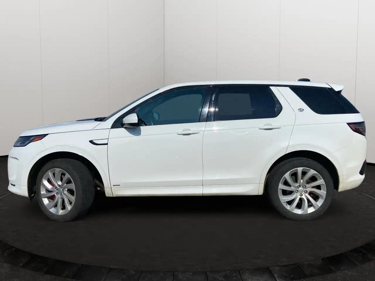 Land Rover Discovery Sport снимка Land Rover Discovery Sport
