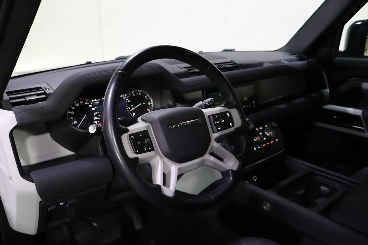 Land Rover Defender снимка Land Rover Defender