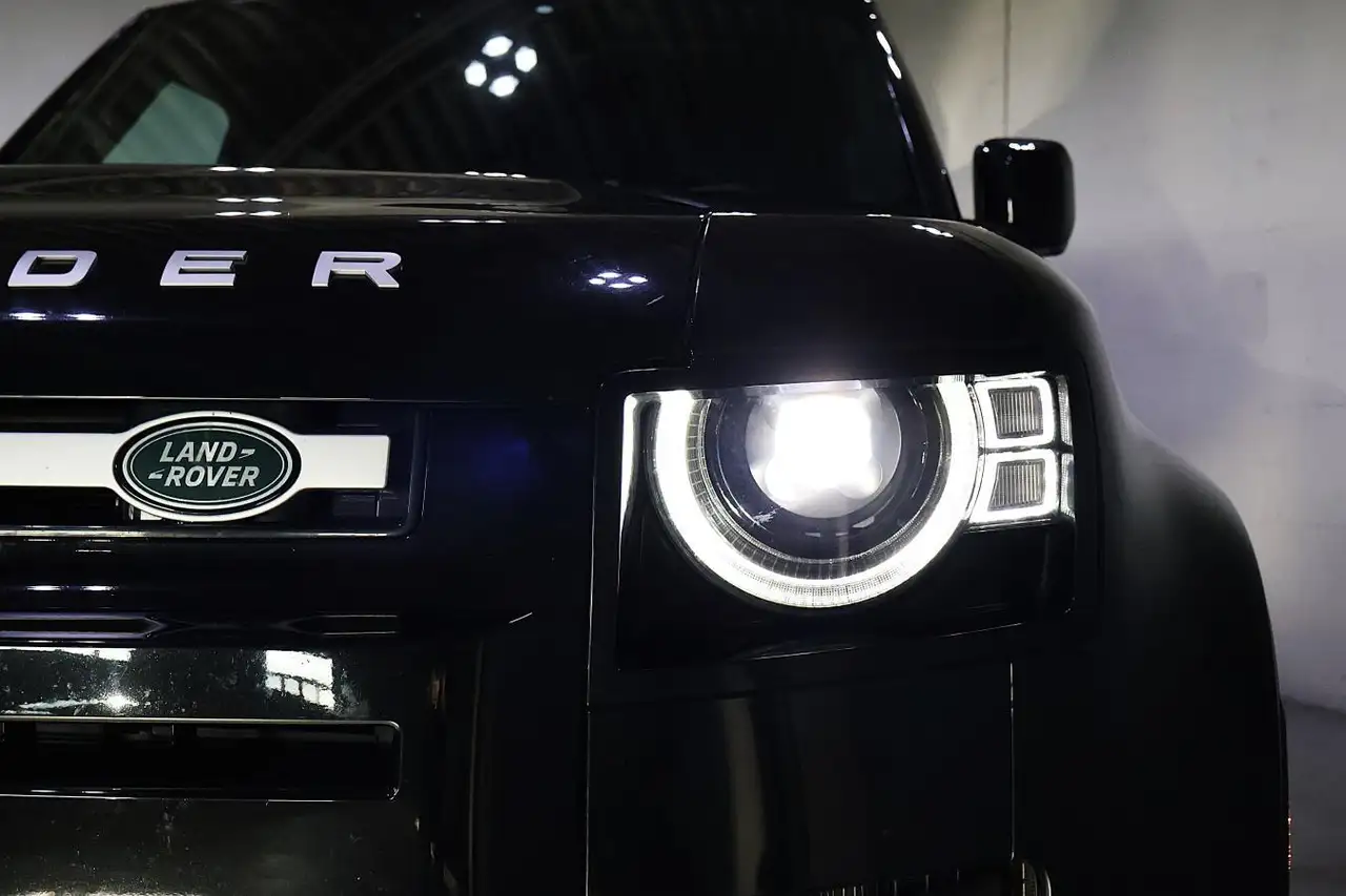 Land Rover Defender снимка Land Rover Defender