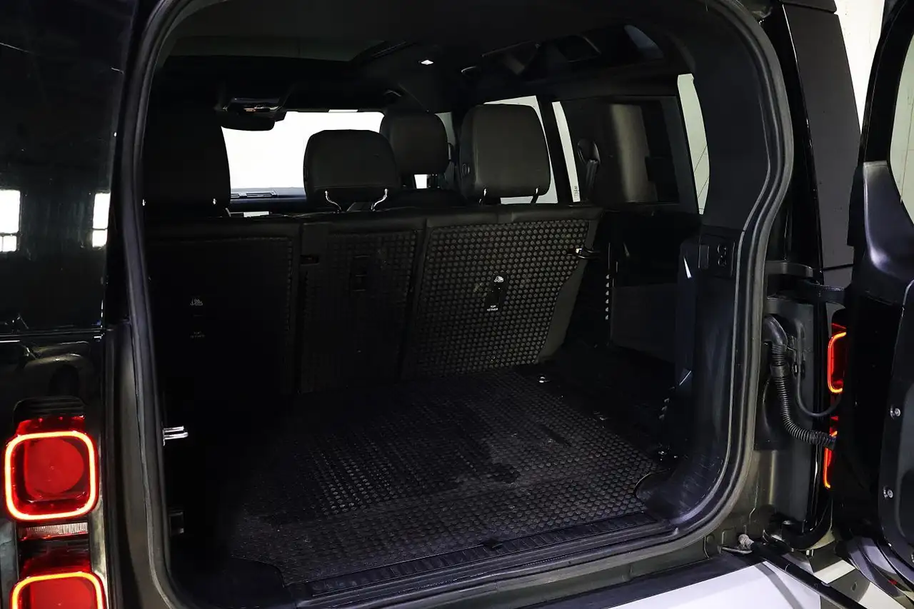 Land Rover Defender снимка Land Rover Defender
