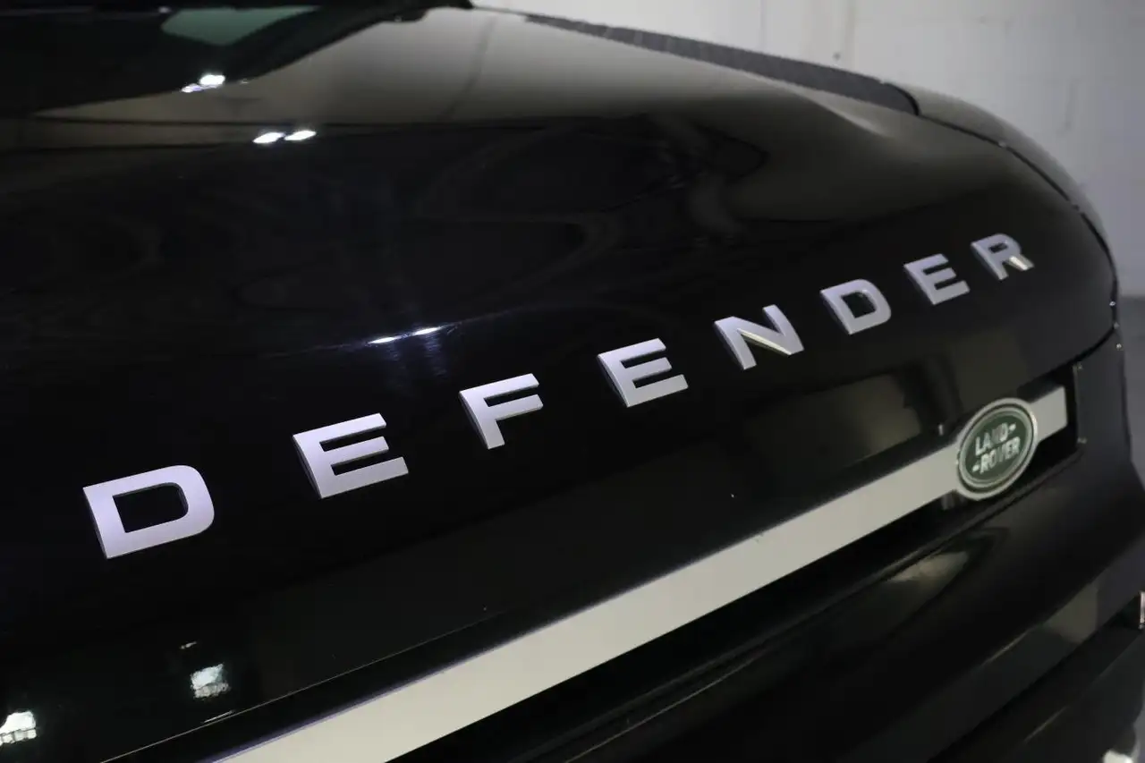 Land Rover Defender снимка Land Rover Defender