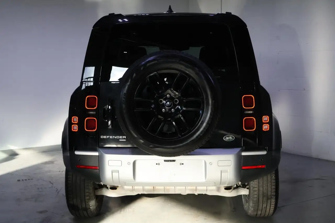 Land Rover Defender снимка Land Rover Defender