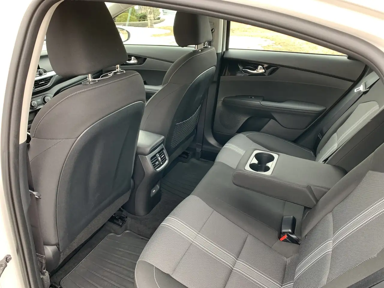 Kia Forte снимка Kia Forte