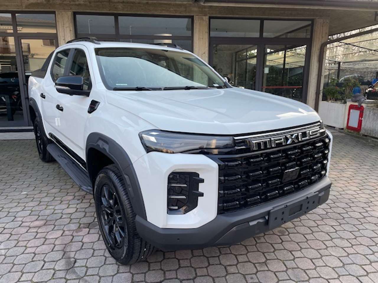 Maxus T60 2.0 d 4x4 luxury double cab 216cv  5/P-Autocarro