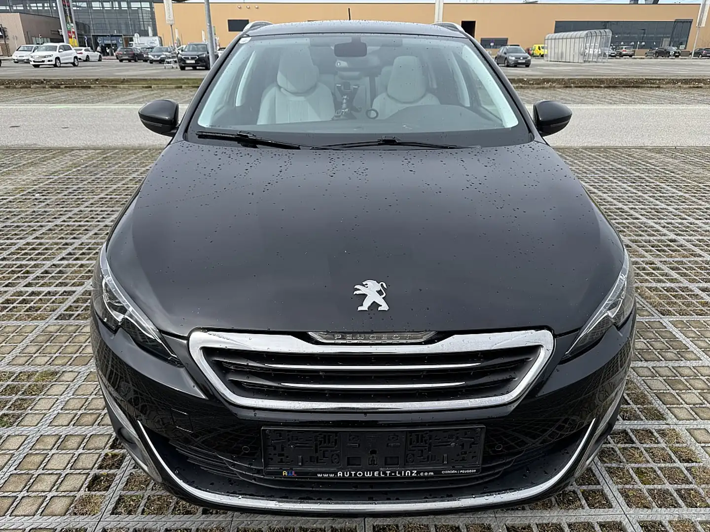 Peugeot 308 SW 2,0 BlueHDi 150 Allure Aut. Zwart - 2