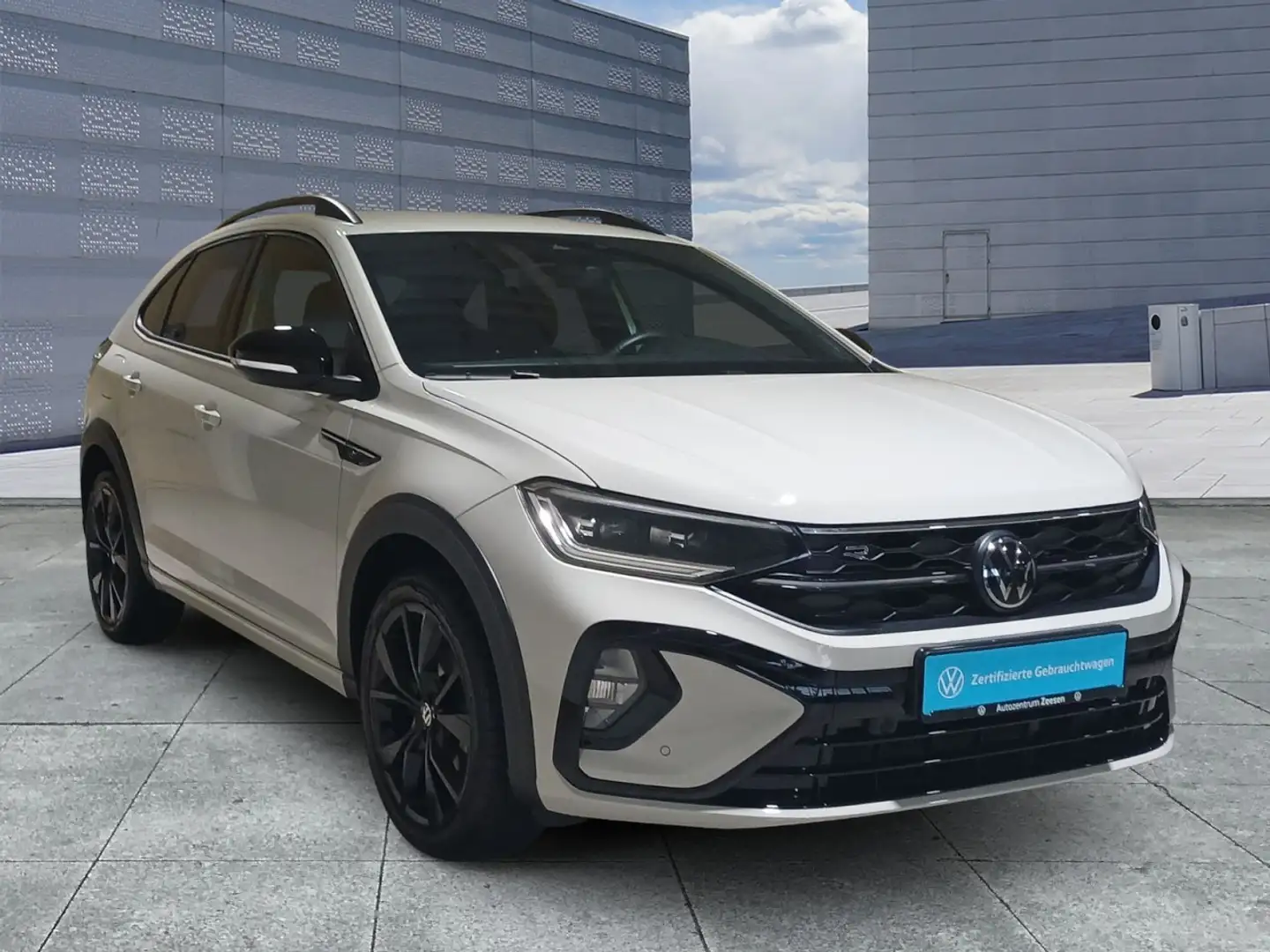 Volkswagen Taigo 1.0 TSI R-Line Black Style OPF DSG+USB+DAB Klima Grau - 2