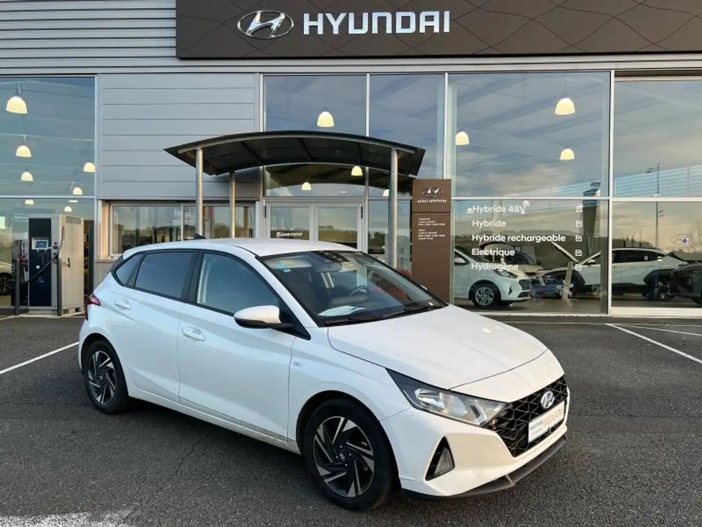 Hyundai i20 1.0 T-GDi 100ch Hybrid Intuitive 100 ch Weiß - 1
