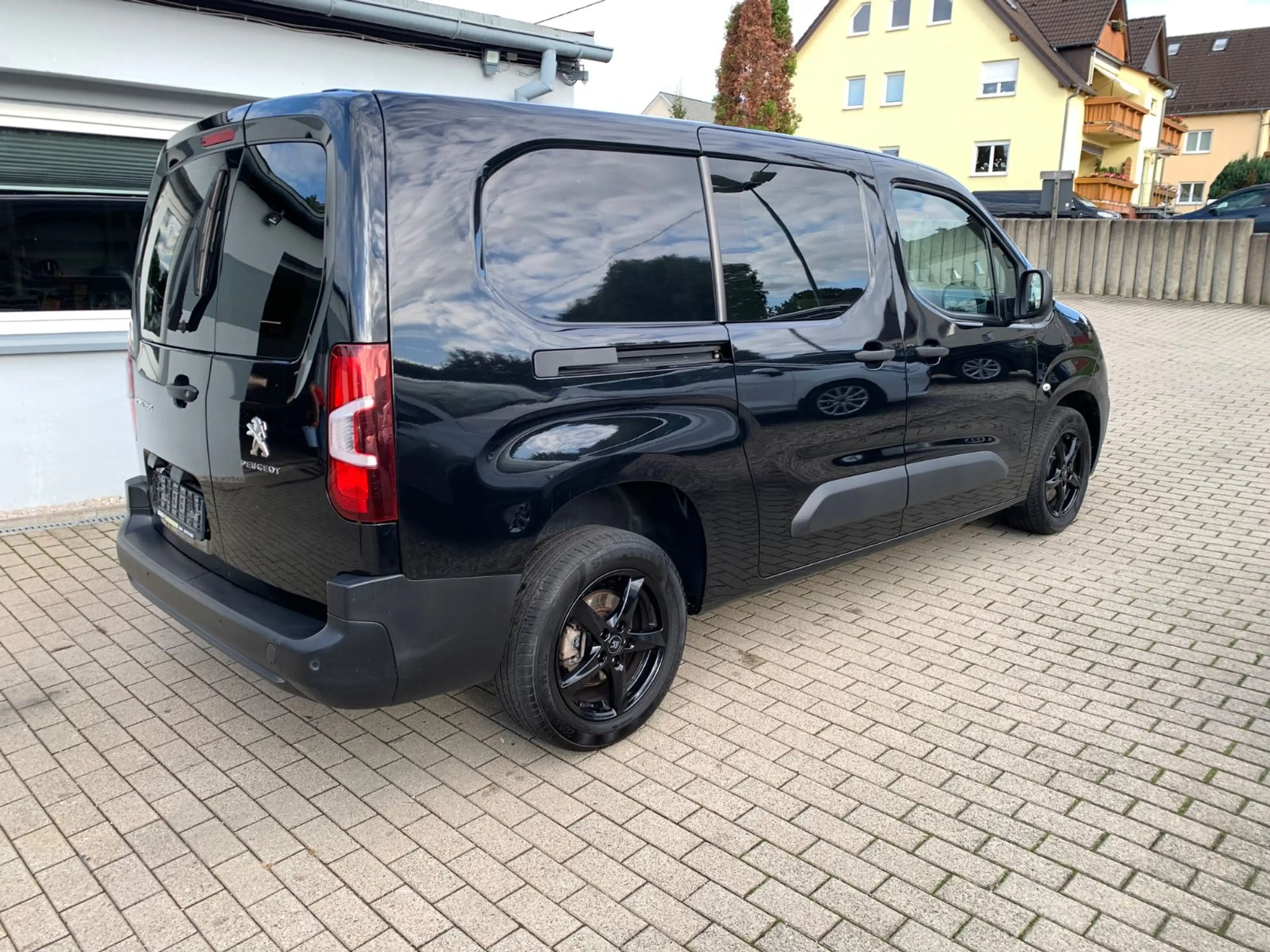 Peugeot Partner Pro FlexCab 1,5 Mixto L2 Temp. PDC Klima — photo 6