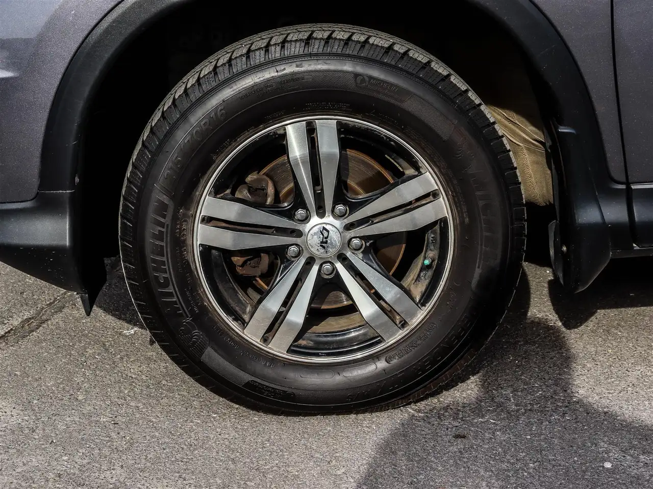 Honda CR-V photo Honda CR-V